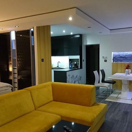 Apartman Sofia Veľký Slavkov Eksteriør bilde